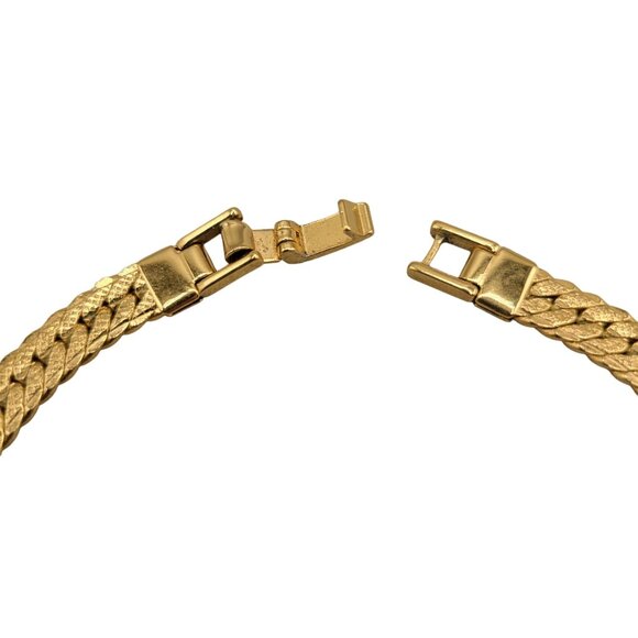 Herringbone Necklace Gold Tone Stationary Tie-Shaped Pendant Vintage Fold Clasp - Picture 5 of 6